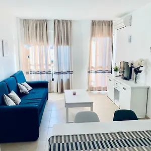 https://apartamento-fuengirola-r10.1costadelsol.com